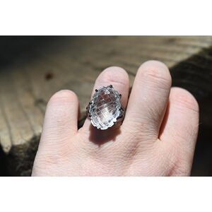 26 carat quartz ring, solitaire size 8